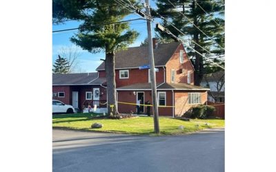 Policía North Providence investiga apuñalamiento de una persona.