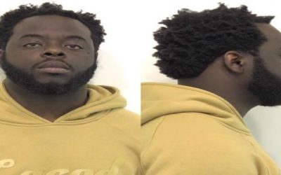 Policía Providence encuentra cartera robada durante intervención.