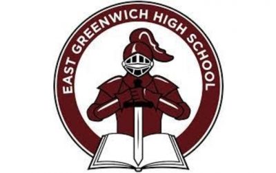 Dos entrenadores de voleivol Escuela Secundaria East Greenwish despedidos luego de investigación por acoso sexual de varios jugadores