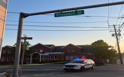 Policía Pawtucket investiga tiroteo que dejó 3 heridos.