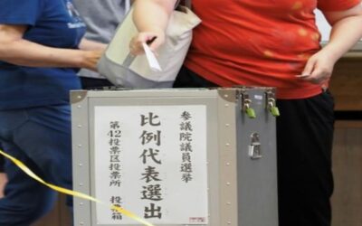 Partido gobernante de Japón se proyecta como ganador de elecciones tras asesinato de Abe