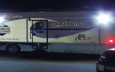 Grupo de agencias policiales patrullan autopistas durante este fin de semana feriado.