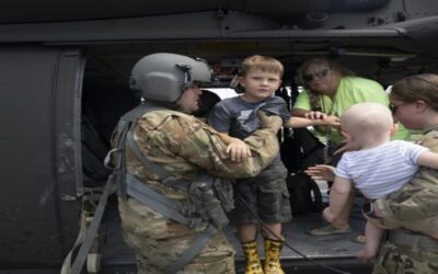 Nuevas lluvias complican rescates en inundaciones en sur de EEUU