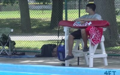 Piscina Veterans Memorial Park en Pawtucket abrió el sábado, con la ayuda de voluntarios.