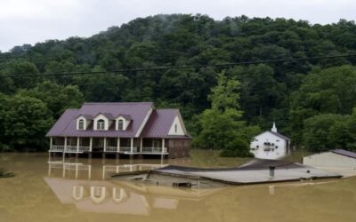 Inundaciones en el sur de EEUU dejan al menos 25 muertos