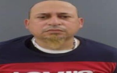 Hombre de Providence acusado de estafar a una anciana de Tiverton.