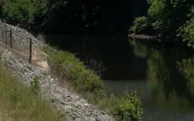 Autoridades identifican a hombre sacado de las aguas del río Blackstone.