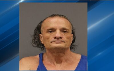 Hombre que se atrincheró dentro de su casa durante 17 horas detenido por violar los términos de su fianza.