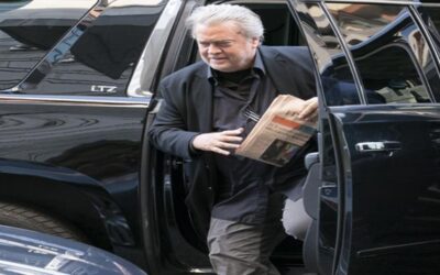 Declaran culpable de desacato a Bannon, aliado de Trump