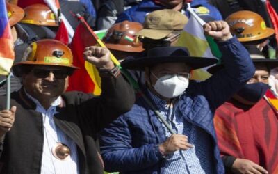 Bolivia: Presidente Arce lidera marcha de sectores afines