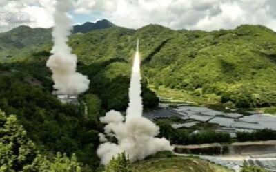 China realiza ejercicio militar con misiles cerca de Taiwán