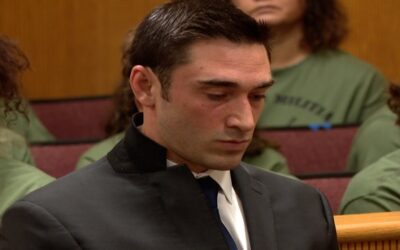 Ex bombero se declara no culpable a cargos relacionados con fatal accidente