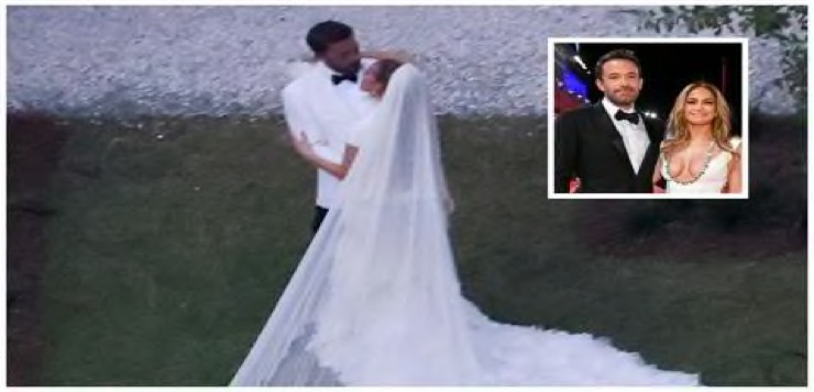 Jennifer López y Ben Affleck se casaron y junto a ellos al altar caminaron sus hijos e hijas: todos iban vestidos de blanco como JLo