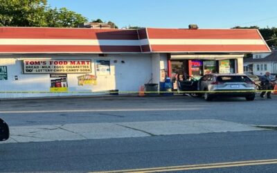 Tiroteo afuera de una bodega deja dos heridos