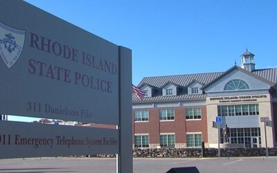 Autoridades identifican a mujer que murió en accidente con motocicleta.