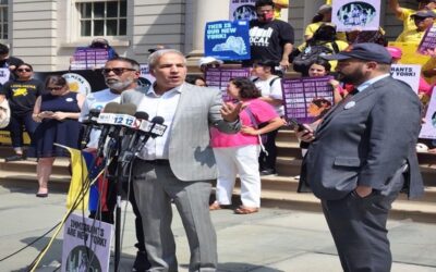 ONGs de Nueva York desbordadas por la ola de inmigrantes enviados por Texas