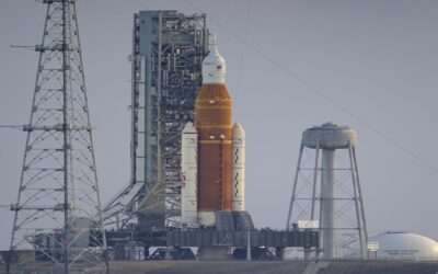 Fuga arruina 2do intento de la NASA de lanzar cohete lunar