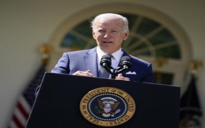 Biden mantiene límite de admisiones de refugiados en 125.000