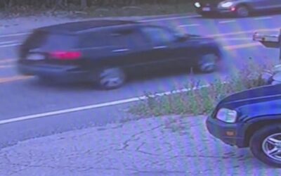 Policía busca este vehículo, conductor acusado de atropellar intencionalmente a un hombre y darse a la fuga.