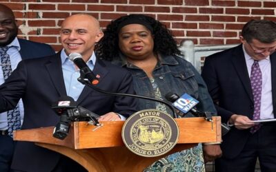 Elorza anuncia nuevo programa para restauración de licencias de conducir.