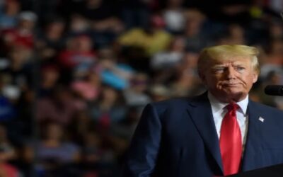 Donald Trump amenaza con incitar a la violencia si es acusado por la investigación de Mar-a-Lago, dice George Conway