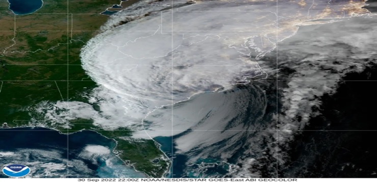 Ian deja de ser huracán a su paso por Carolina del Sur