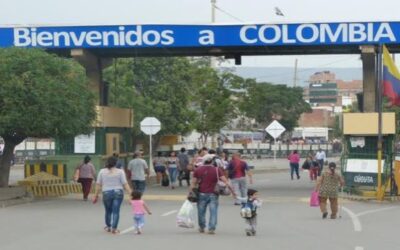 Colombia y Venezuela reabren su frontera al comercio