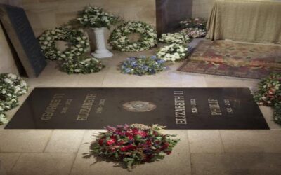 Incluyen nombre de Isabel II en lápida real en Windsor