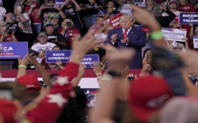 Trump adopta y amplifica la teoría de la conspiración QAnon