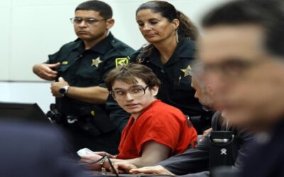 Florida: Dan cadena perpetua a autor de masacre escolar