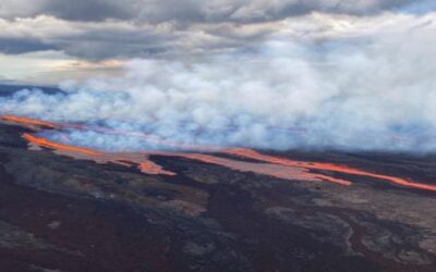 Hawai: Volcán Mauna Loa hace erupción por 1ra vez en 38 años