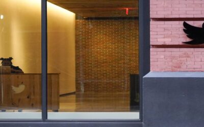 Comienzan despidos masivos en Twitter