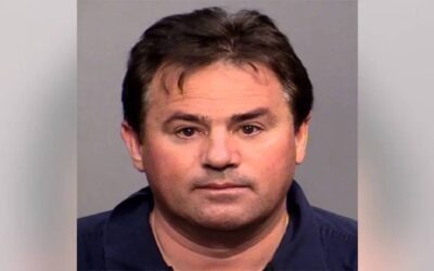 Hombre en EEUU acusado de liderar secta y tener 20 esposas