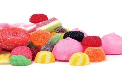 Nuevas investigaciones: Allura Red, un colorante presente en golosinas y gaseosas que causa daños en el intestino