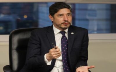 Perú da 72 horas al embajador de México para dejar el país