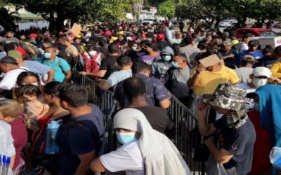Autoridades migratorias dispersaron caravana de migrantes al sur de México