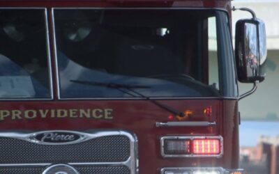 Bomberos Providence lo llevan a casa si se tomo algunos tragos la Nochevieja