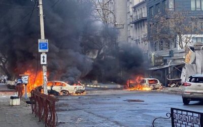 Sin tregua por Navidad en Ucrania: Rusia bombardea Jersón y causa varios muertos civiles