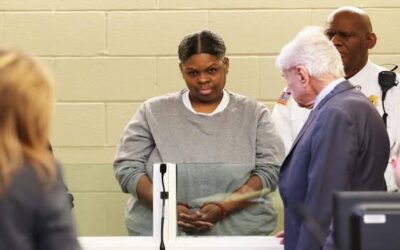 Mujer sentenciada a cadena perpetua por asesinar a sus dos hijos.