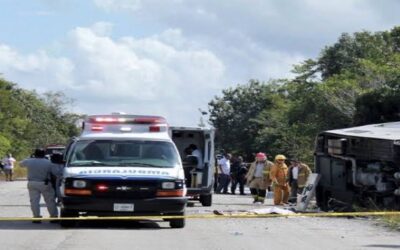 México: 15 muertos y 47 heridos en choque de autobús