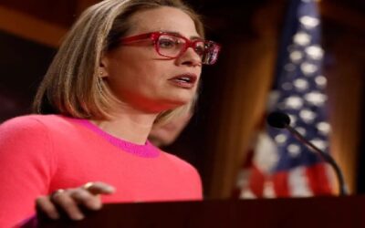 Kyrsten Sinema de Arizona abandona el Partido Demócrata y se registra como independiente