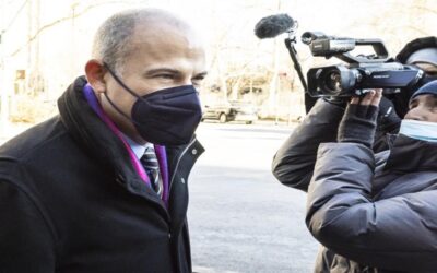 El abogado que se enfrentó a Trump es condenado a 14 años por malversación