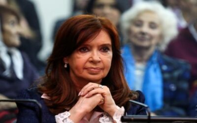 Justicia argentina condena a seis años de prisión a vicepresidenta Fernández de Kirchner en caso de corrupción