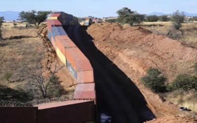 Retiran los contenedores en la frontera de Arizona y México