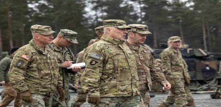 Jefes militares de EEUU y Ucrania se reúnen en persona en frontera polaco-ucraniana
