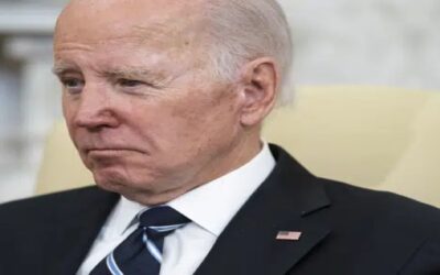 Hallan más documentos confidenciales en casa de Joe Biden
