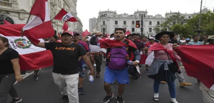 Lima, epicentro de protestas en contra del gobierno de Perú