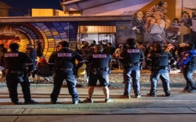 Atasco en cortes de inmigración superó 2 millones de casos con tiempos de espera de hasta 4 años