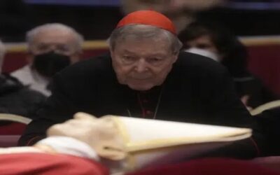 Memorando secreto de cardenal Pell arremete contra Francisco