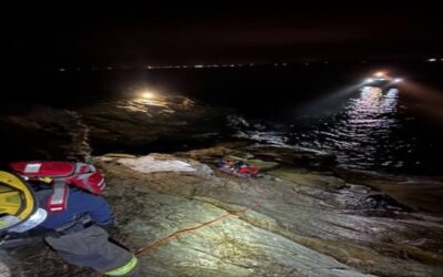 Hombre rescatado de las aguas de Beavertail sostuvo graves heridas.